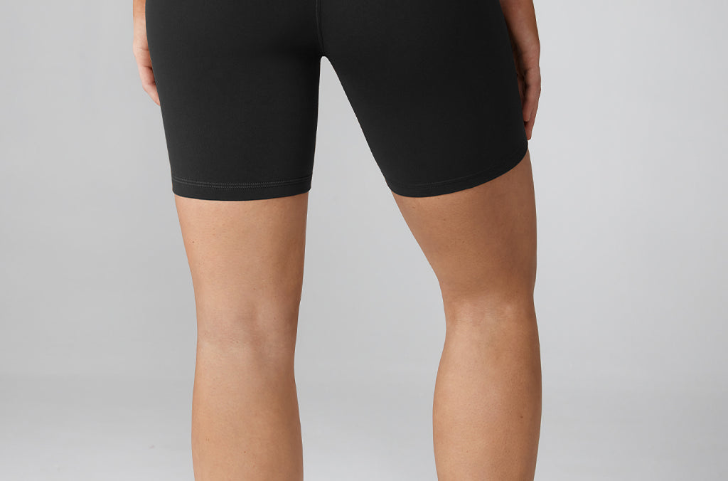 Women's Hugcurve No Front Seam Biker Shorts 6" Black