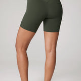 Women's Hugcurve No Front Seam Biker Shorts 6" Aspen Olive