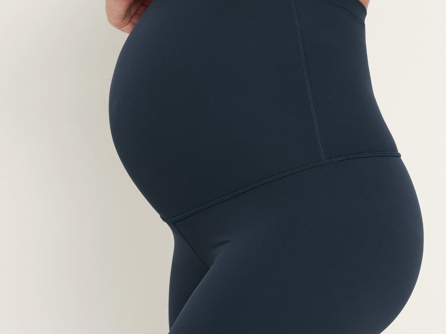 Women's Super High Waist Maternity Shorts 6" Black