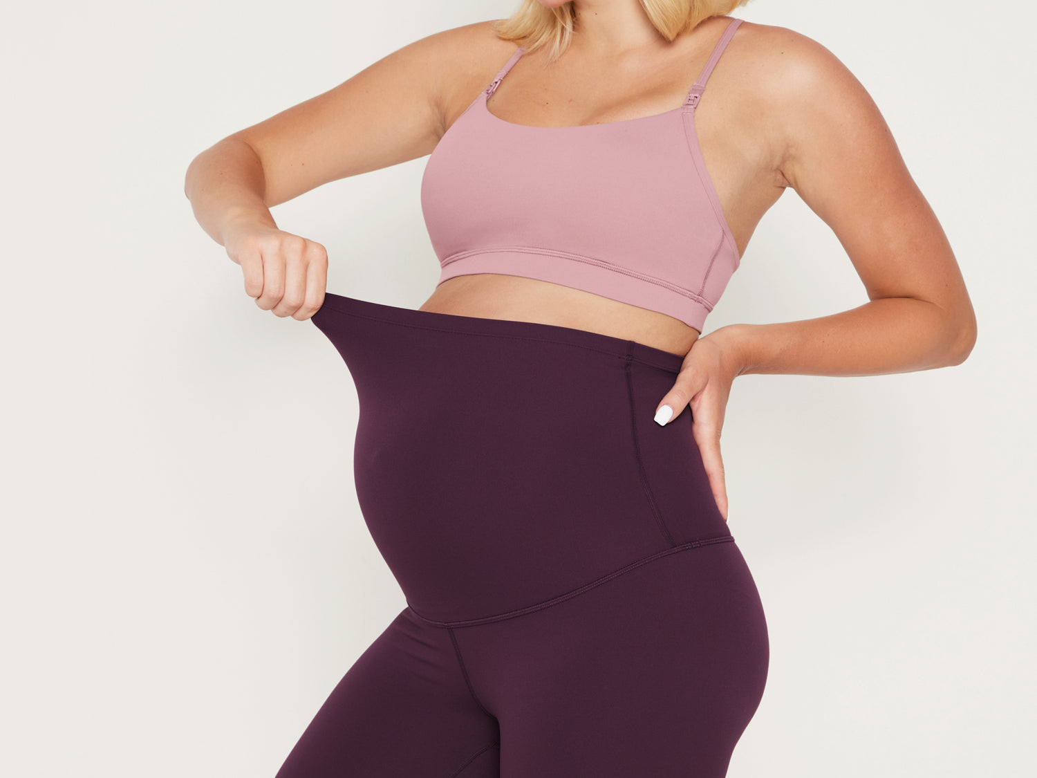 Women's Super High Waist Maternity Shorts 6" Deep Purple
